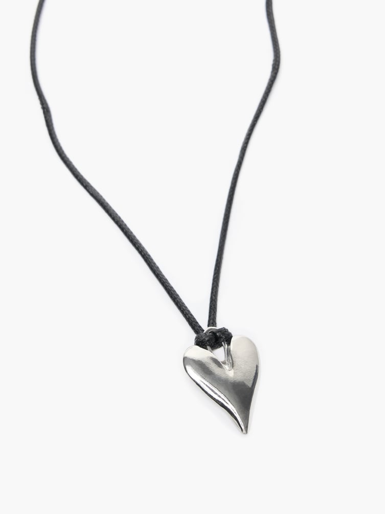 Колье с подвеской сердечко