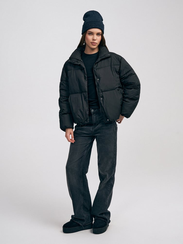 Вязаная шапка бини с люрексом