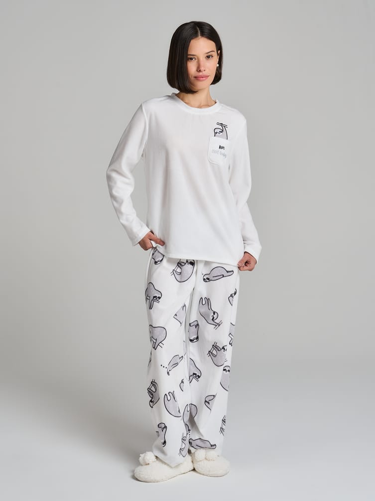 Теплая пижама с ленивцем и брюками
