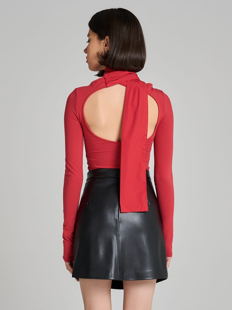 Боди-блузка с бантом на спине