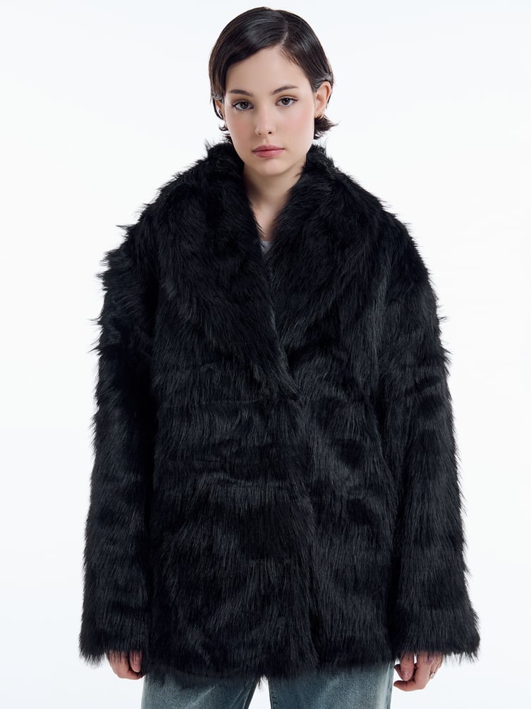 Шуба искусственная короткая