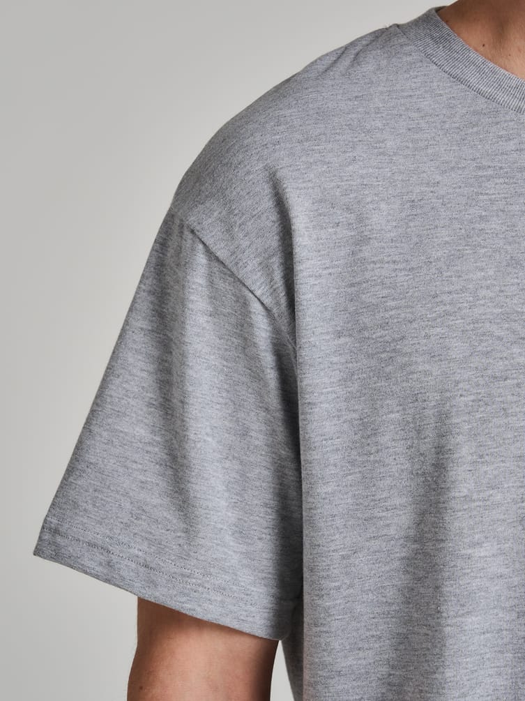 Пижама с футболкой и брюками