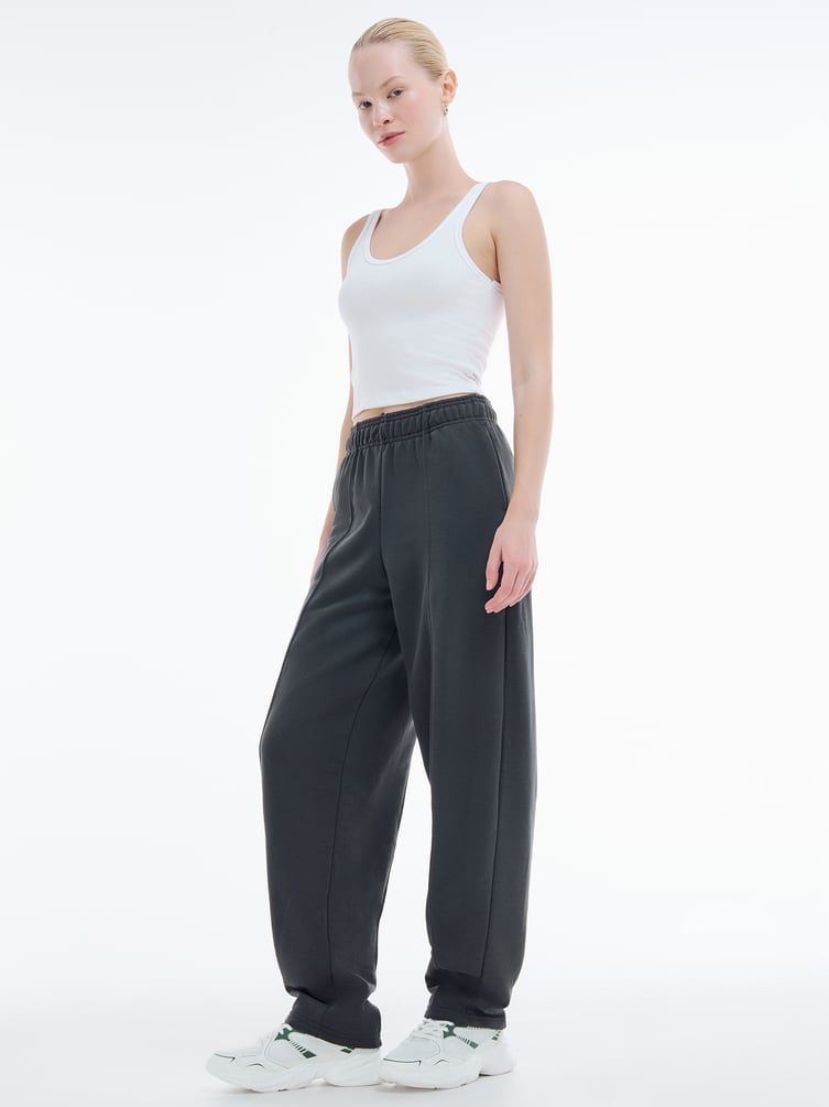 Брюки джоггеры со стрелками