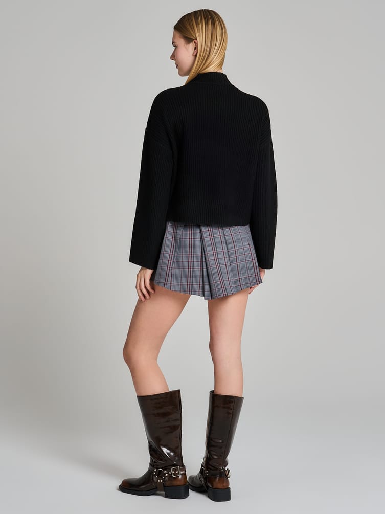 Свитер вязаный теплый