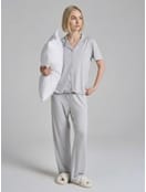 Пижама с рубашкой и брюками