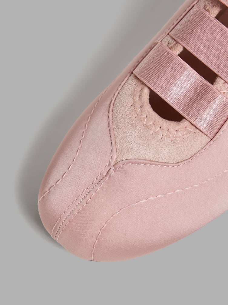 Сникеры повседневные