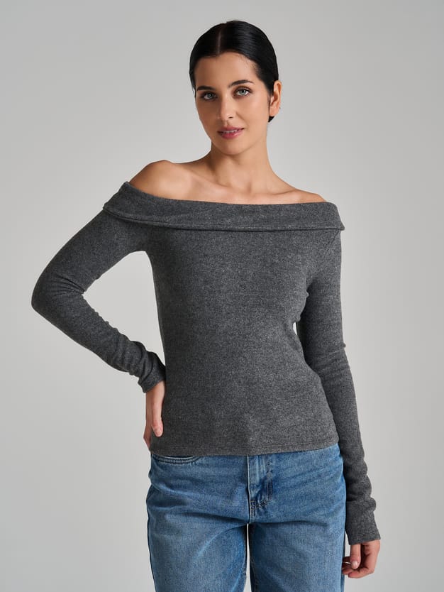 Лонгслив вечерний с фигурным вырезом