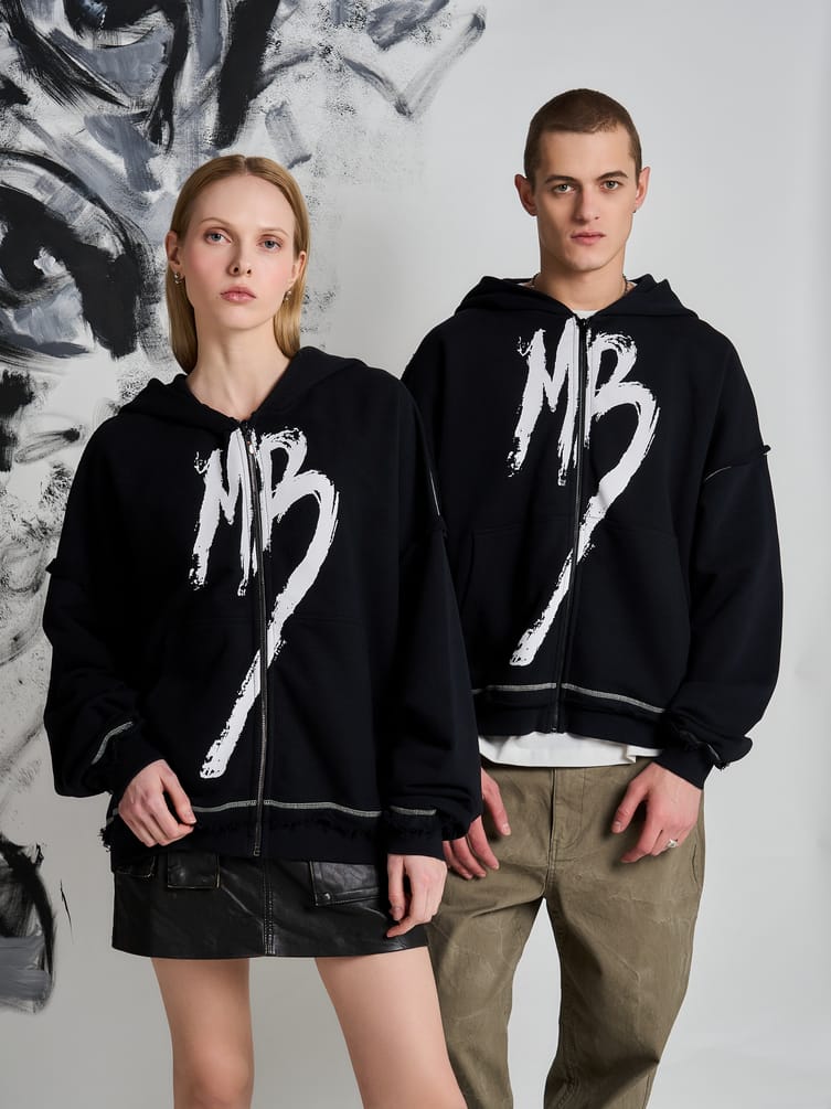 Толстовка с капюшоном и принтом Макс Борисов