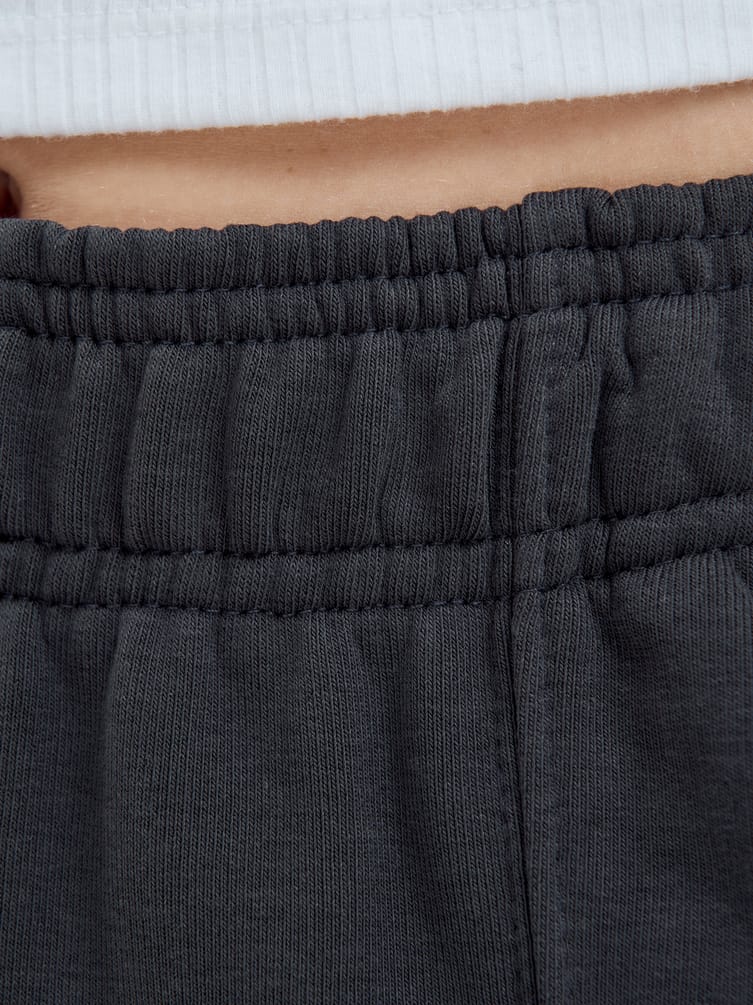 Брюки джоггеры со стрелками