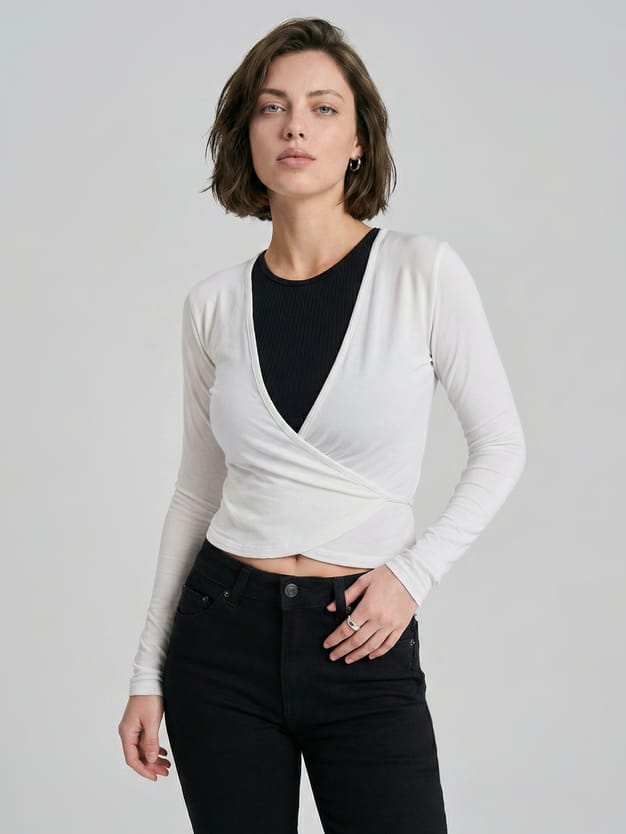 Лонгслив укороченный на запах