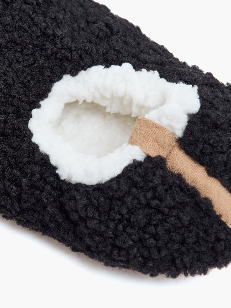 Закрытые тапочки для дома