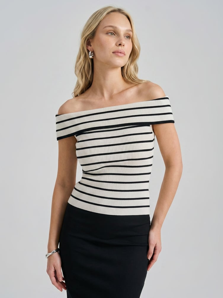 Топ лапша в полоску с открытыми плечами