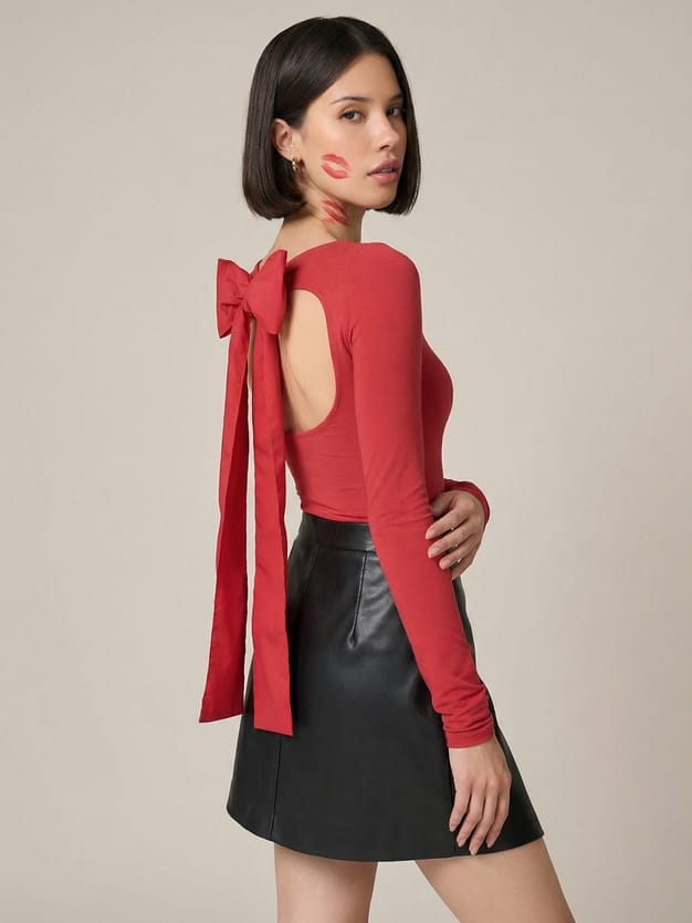 Боди-блузка с бантом на спине