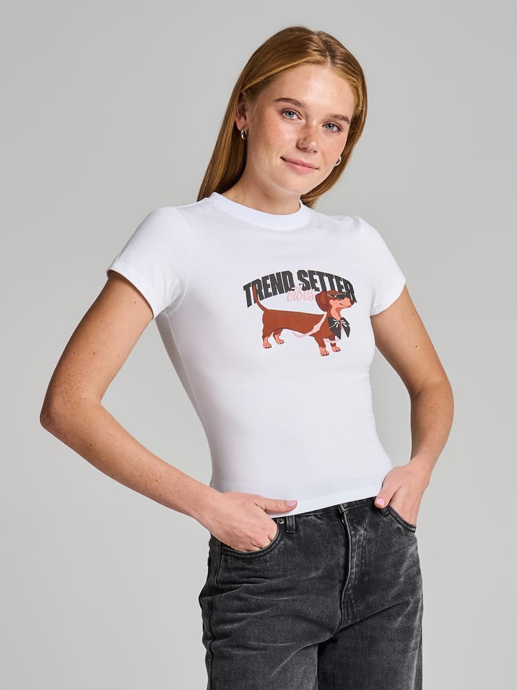 Футболка облегающая с принтом таксы