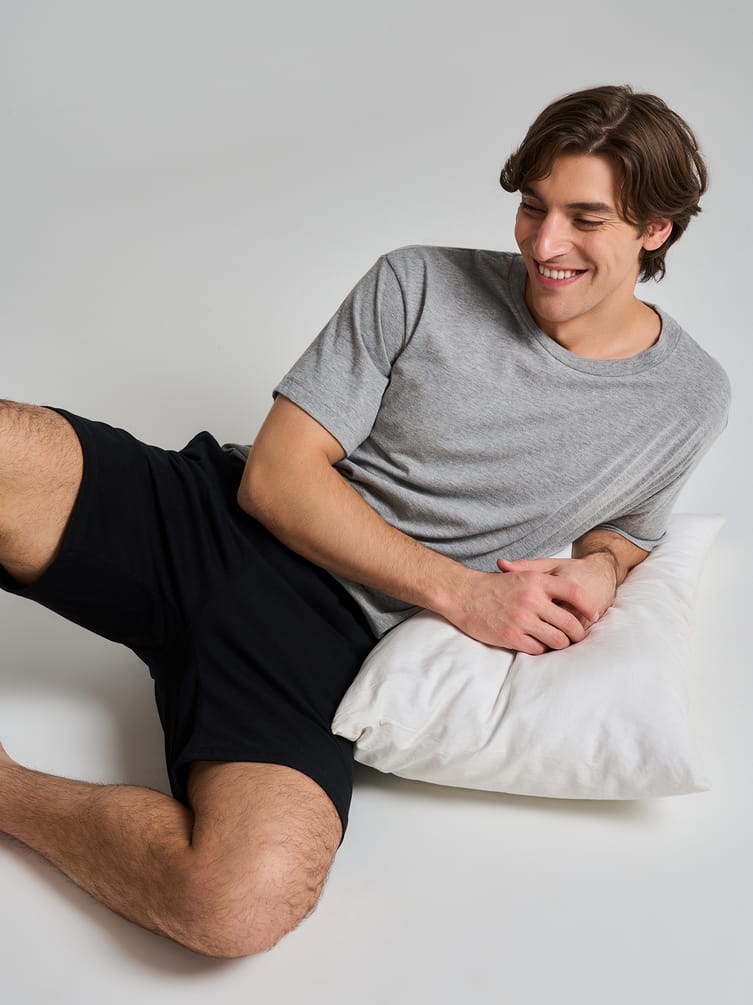 Пижама с футболкой и шортами