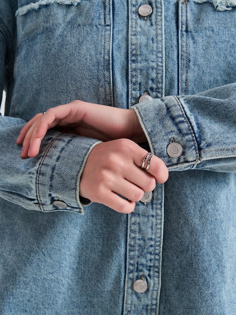 Джинсовая куртка оверсайз