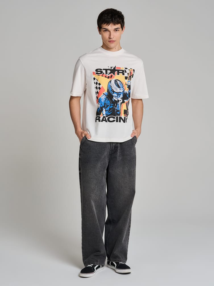 Футболка с принтом гонщика