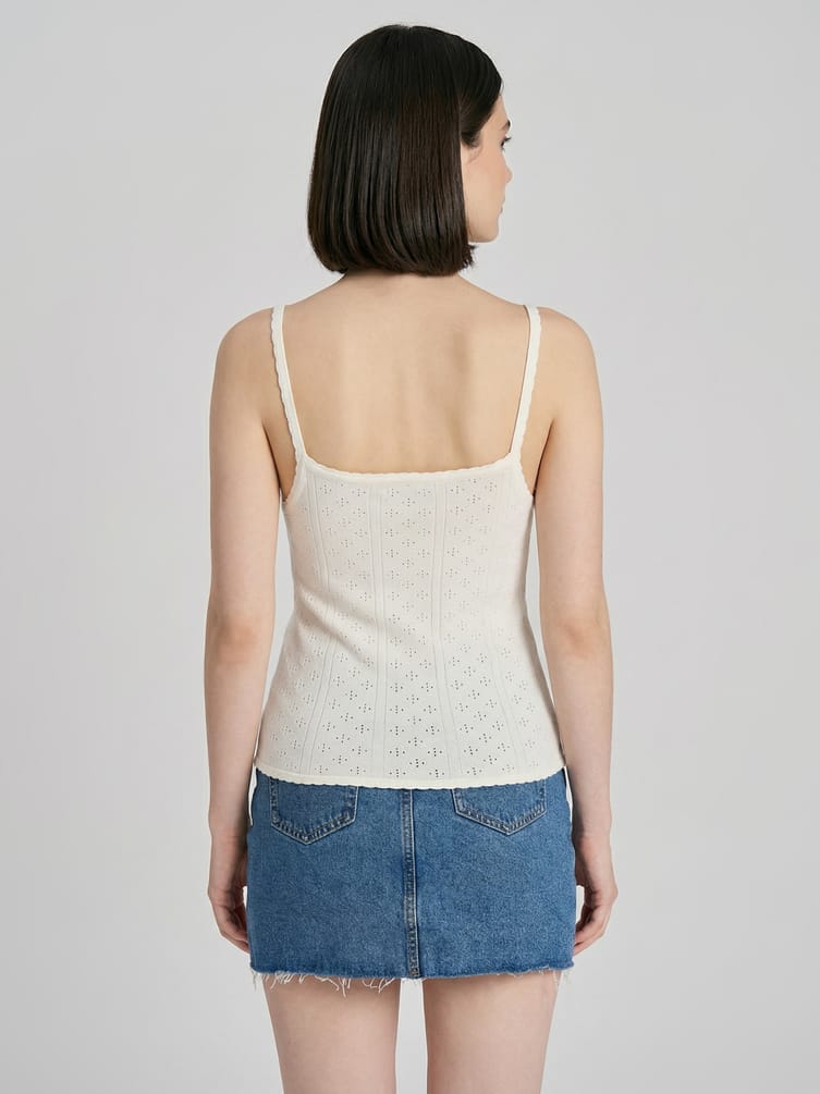 Топ на тонких лямках с перфорацией