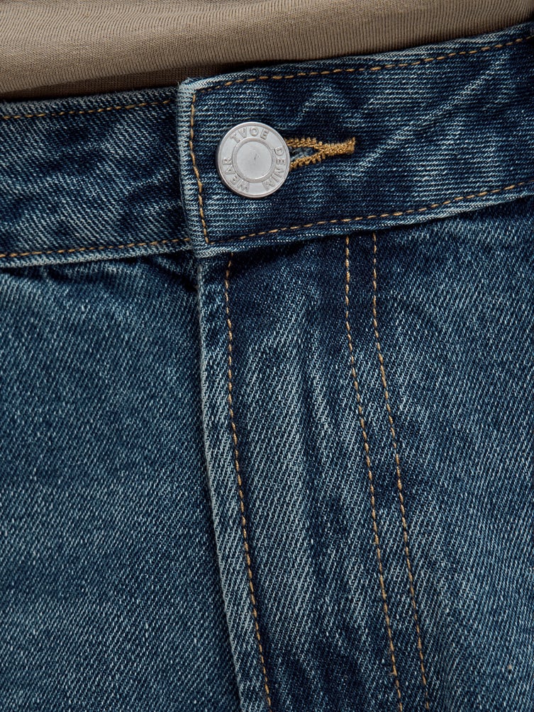 Широкие джинсы багги