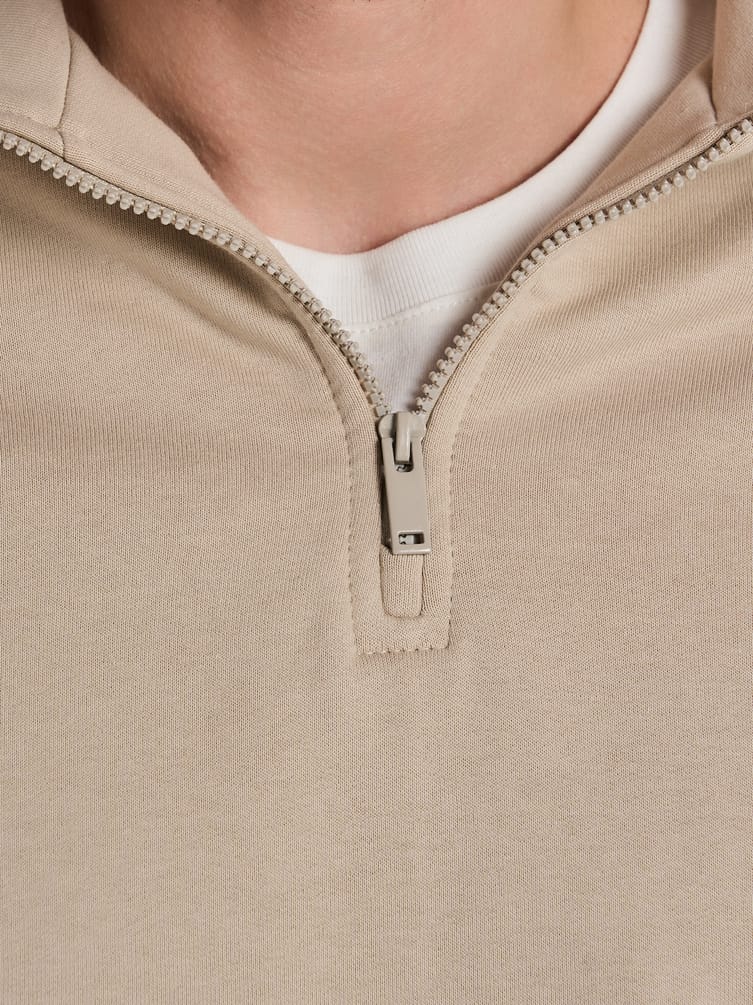 Утепленная толстовка с высоким горлом и начесом