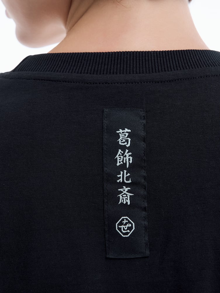 Плотная футболка оверсайз с принтом гравюры