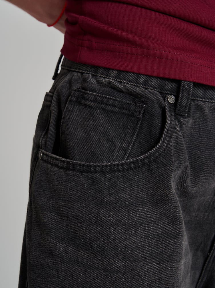 Джинсы широкие