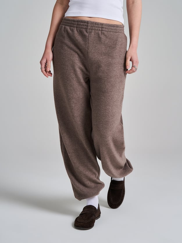 Брюки джоггеры трикотажные