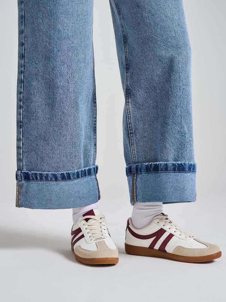 Джинсы широкие с подворотами