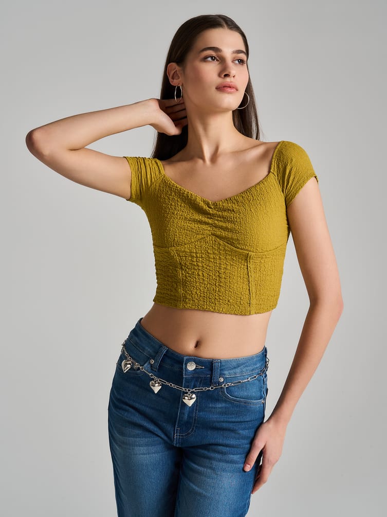 Кроп-топ из жатой ткани
