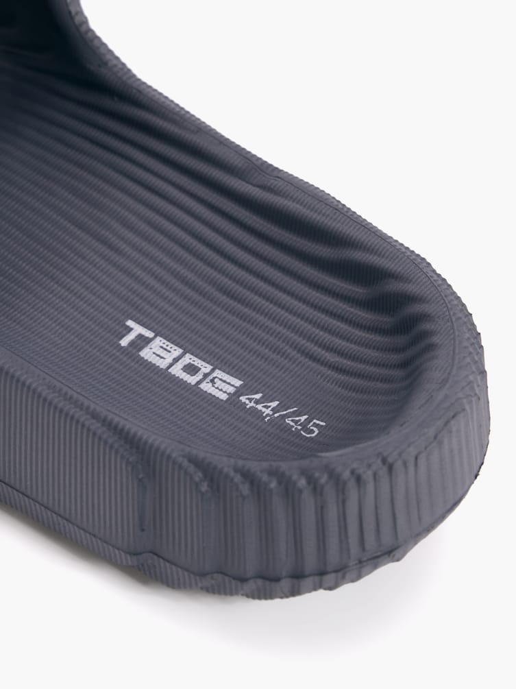 Открытые летние шлепанцы