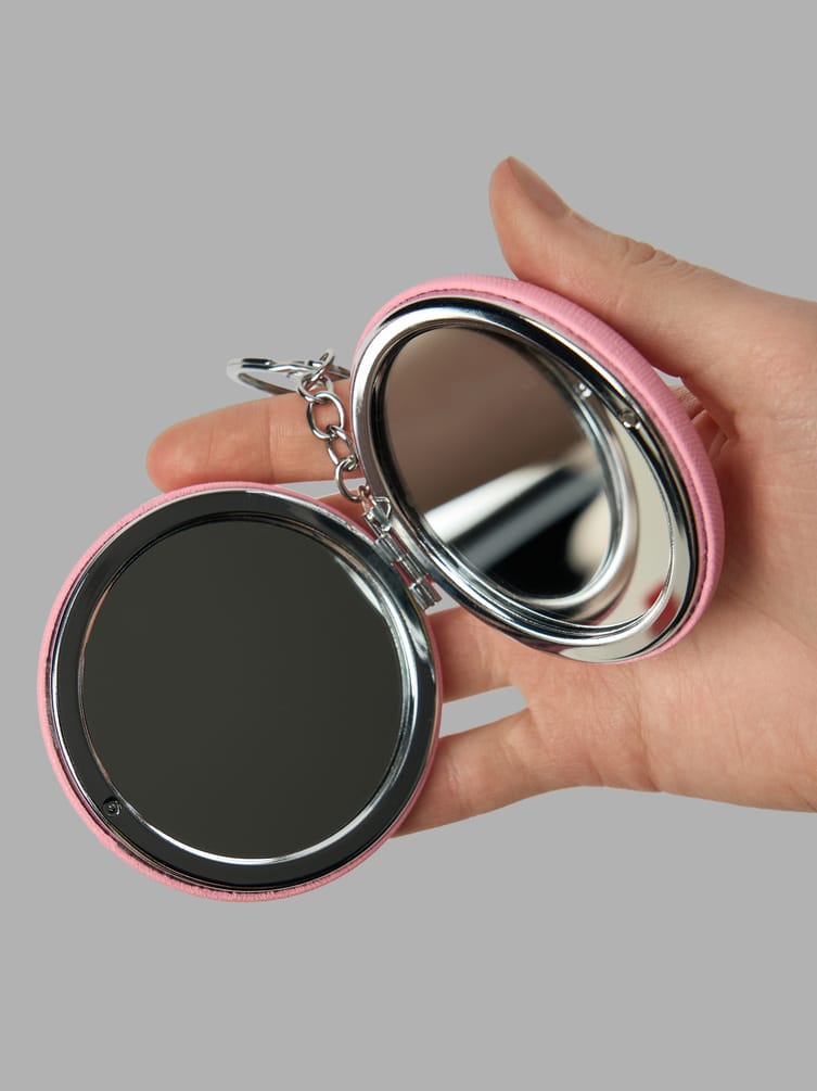 Карманное зеркальцо