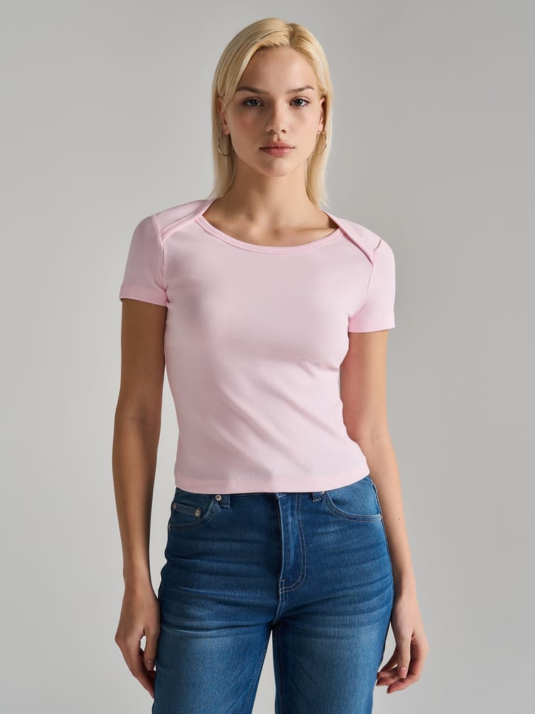 Футболка приталенная