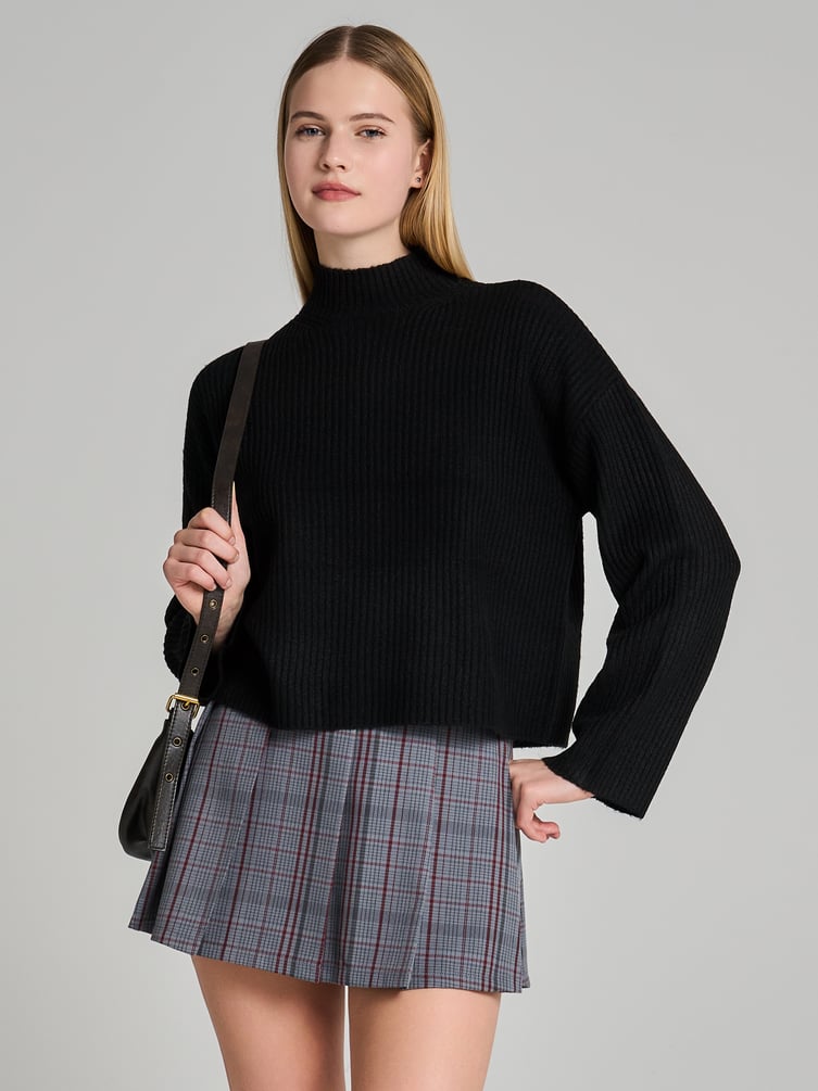 Свитер вязаный теплый