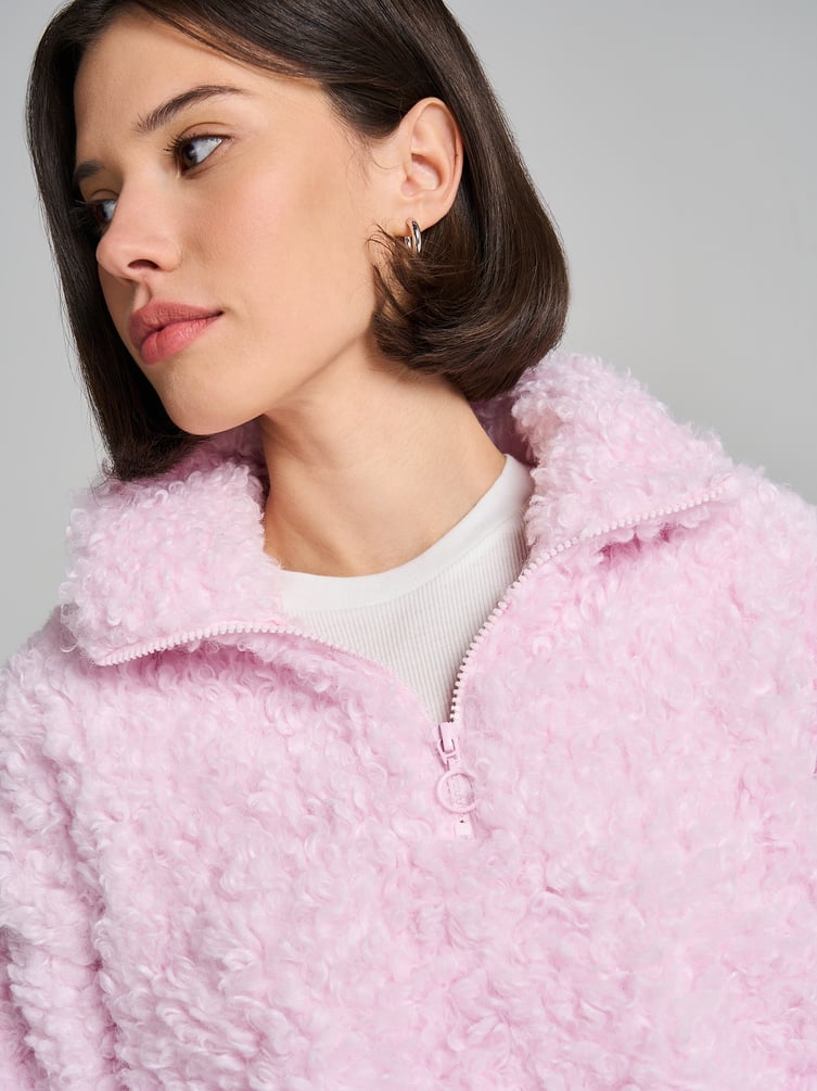 Свитшот меховой с полузамком молнией