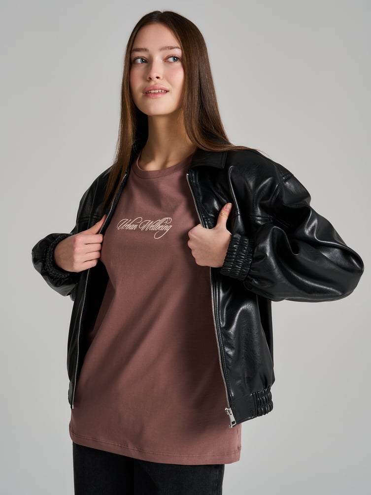 Футболка оверсайз с принтом на спине