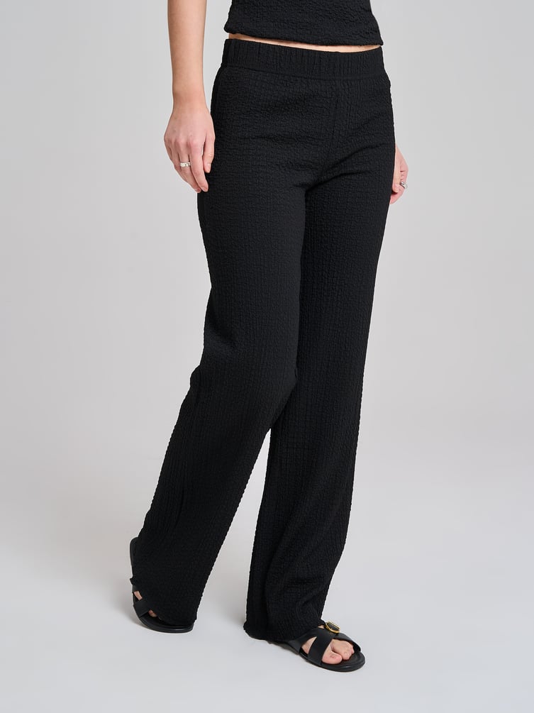 Брюки прямые летние из жатой ткани