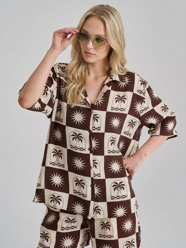 Рубашка летняя с принтом и коротким рукавом