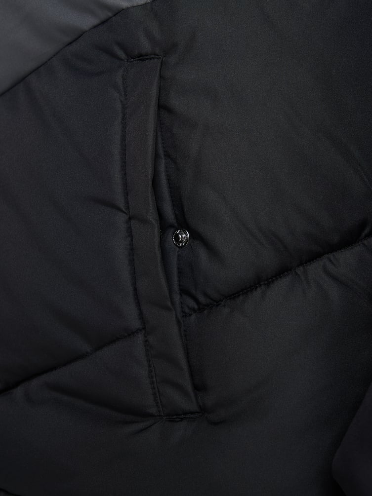 Куртка с капюшоном на синтепоне