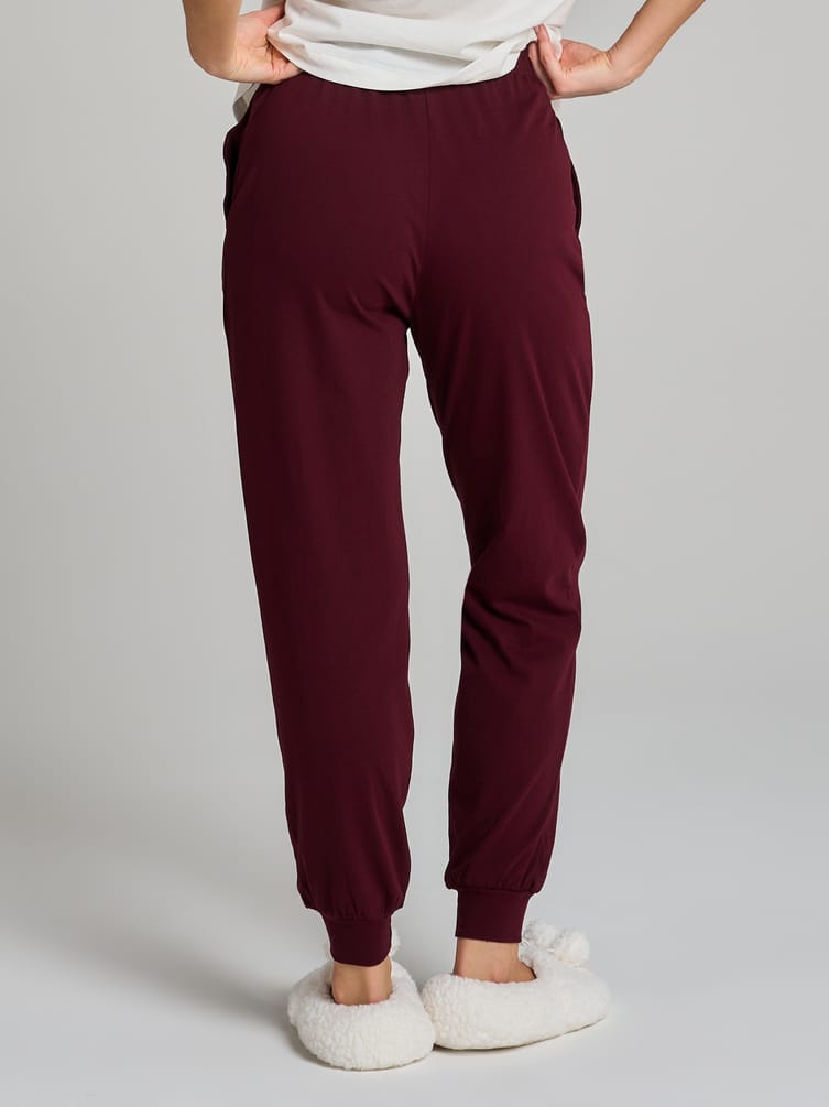 Пижама с принтом котиков и брюками