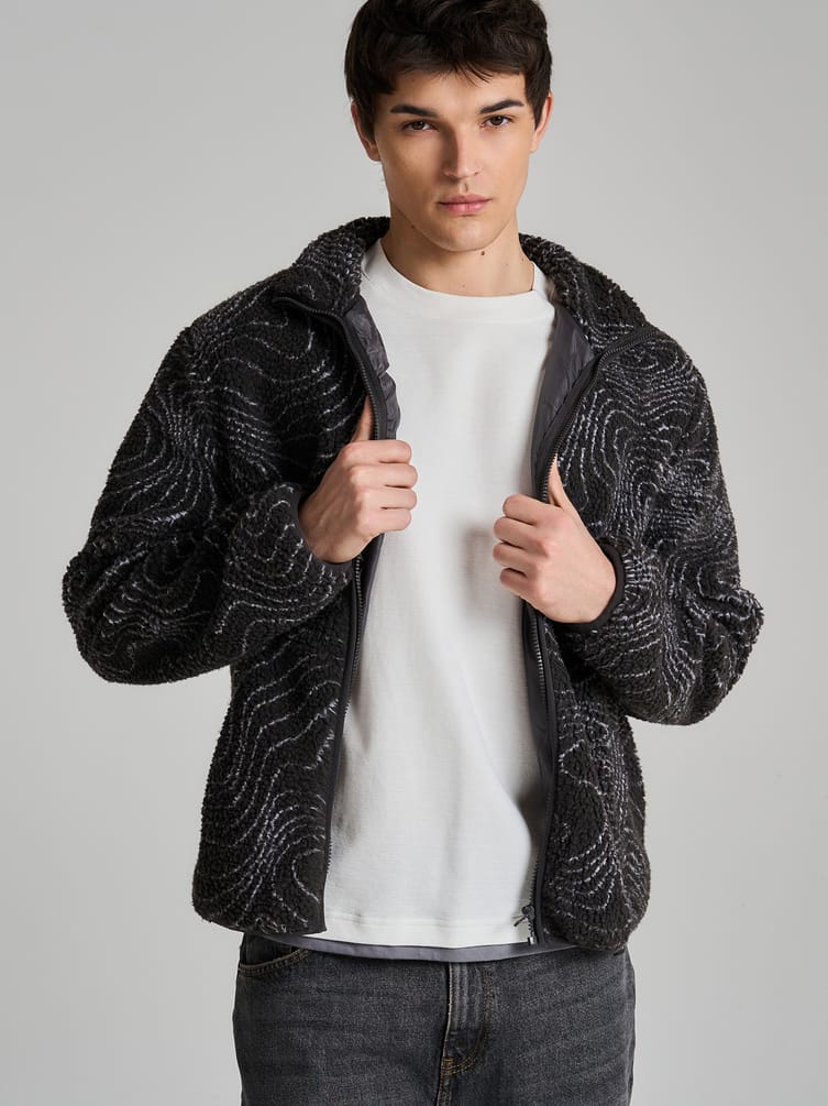 Футболка свободного кроя однотонная