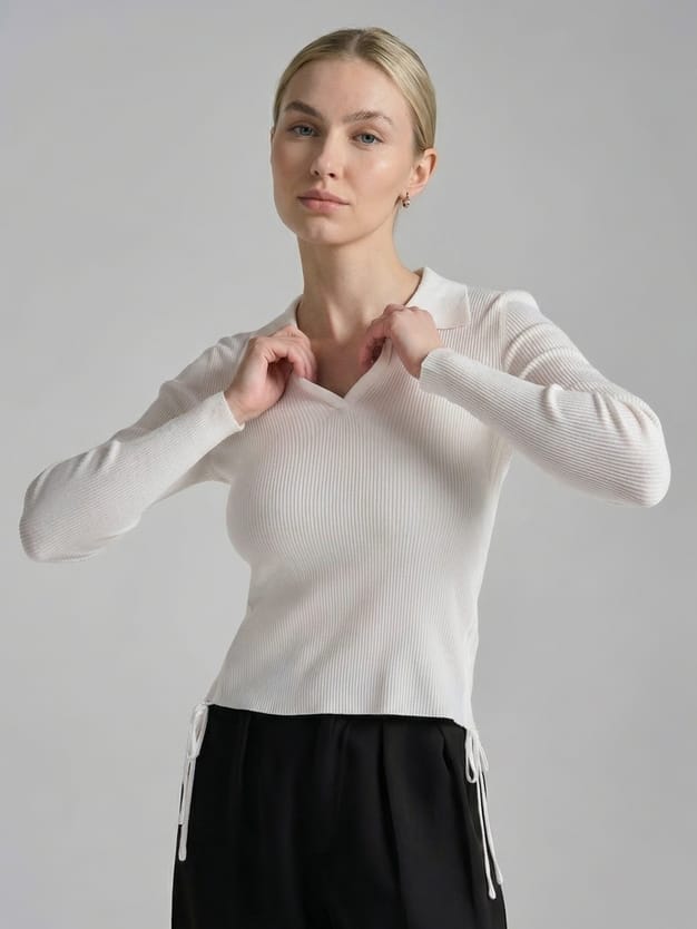 Джемпер приталенный с завязками