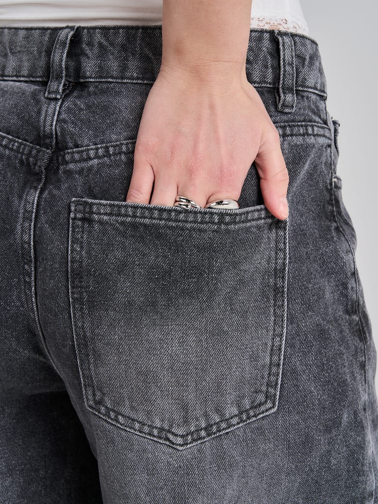 Джинсы широкие