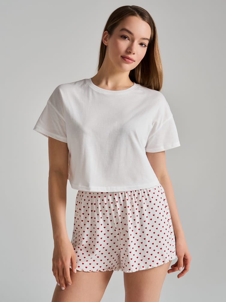 Пижама с майкой и шортами в сердечко