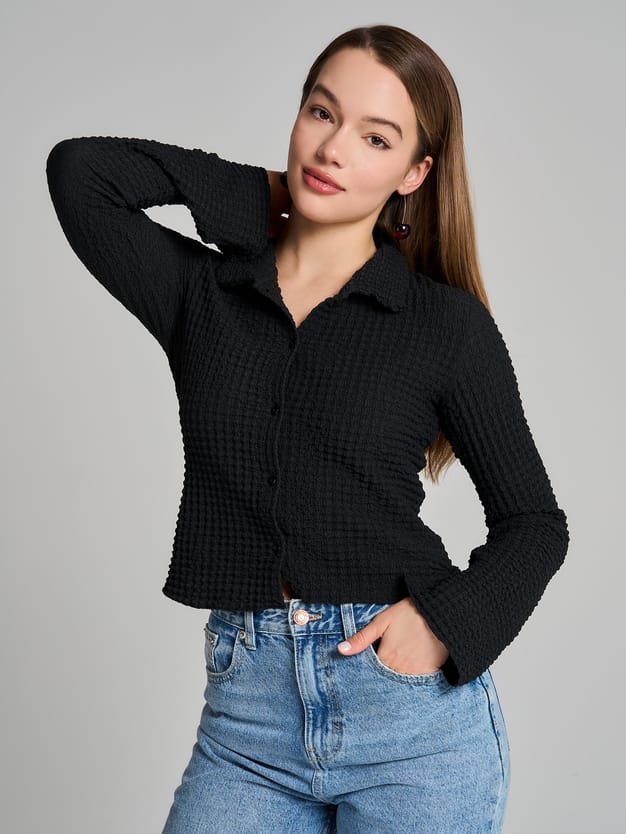 Кофта на пуговицах из жатой ткани