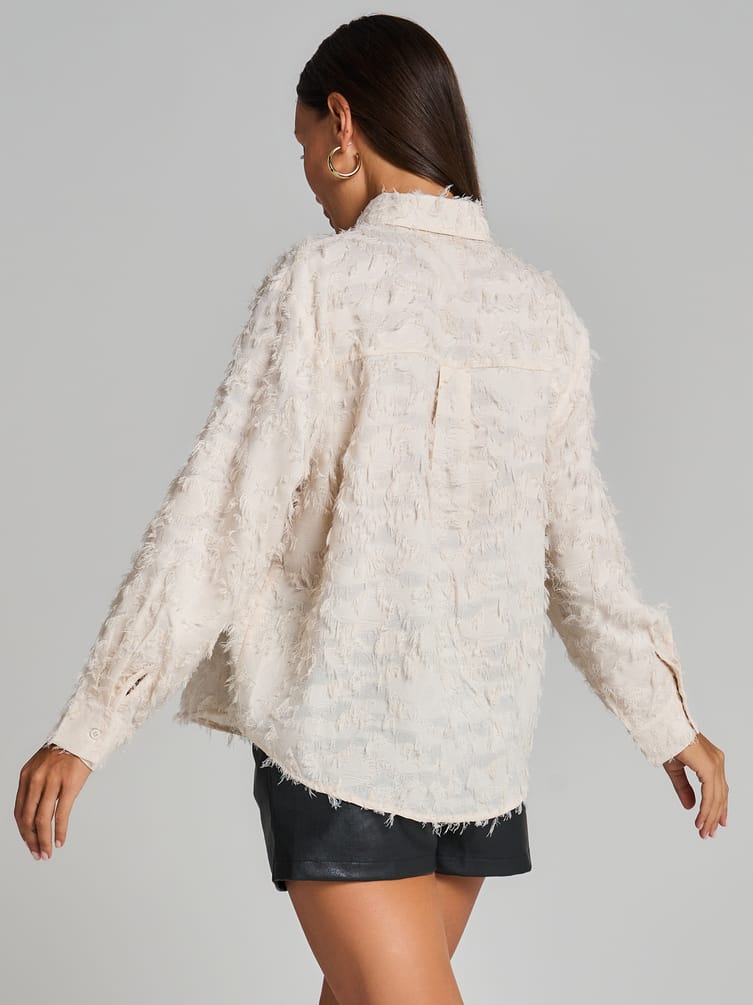 Блузка нарядная с бахромой