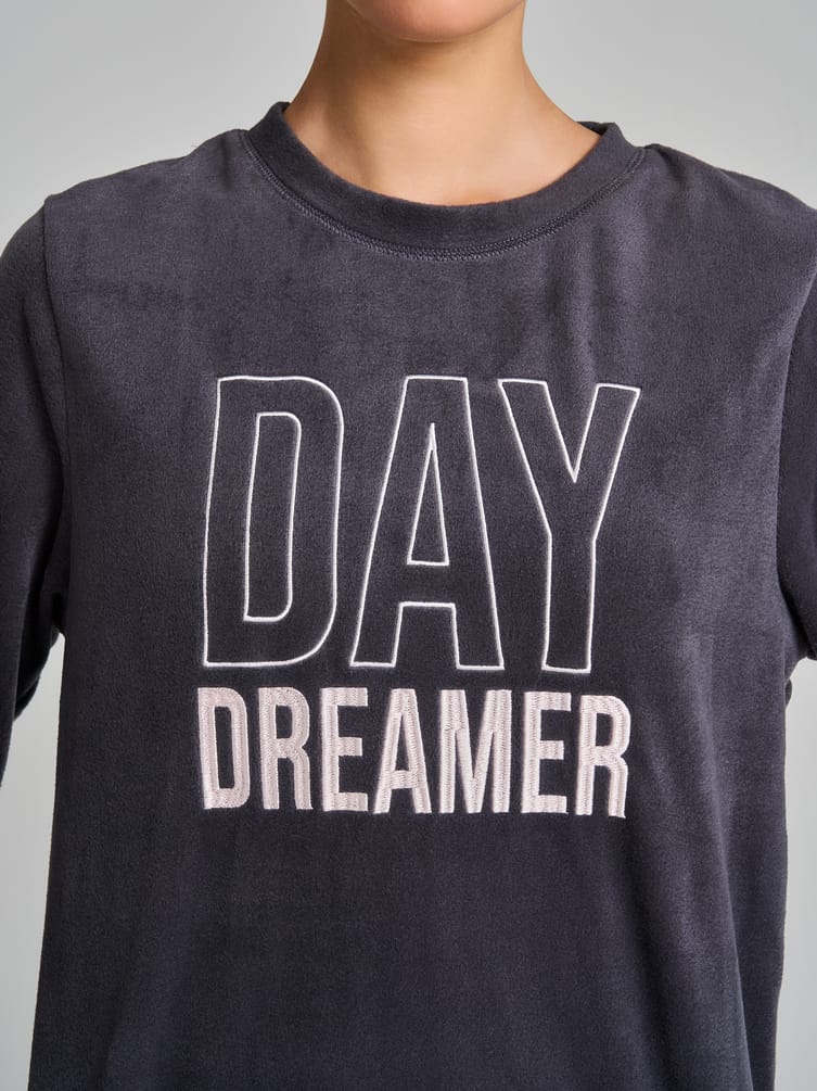 Теплая пижама с надписью и брюками