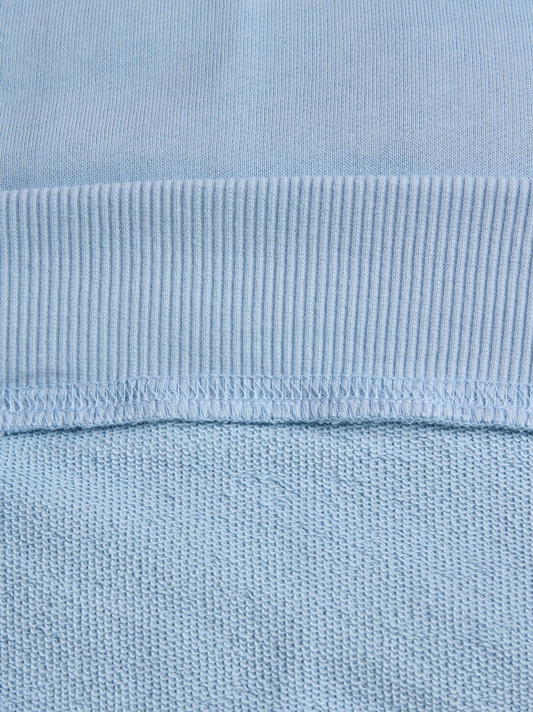 Свитшот с V-образным вырезом