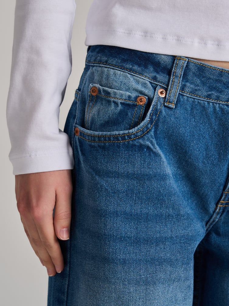 Джинсы бойфренды широкие