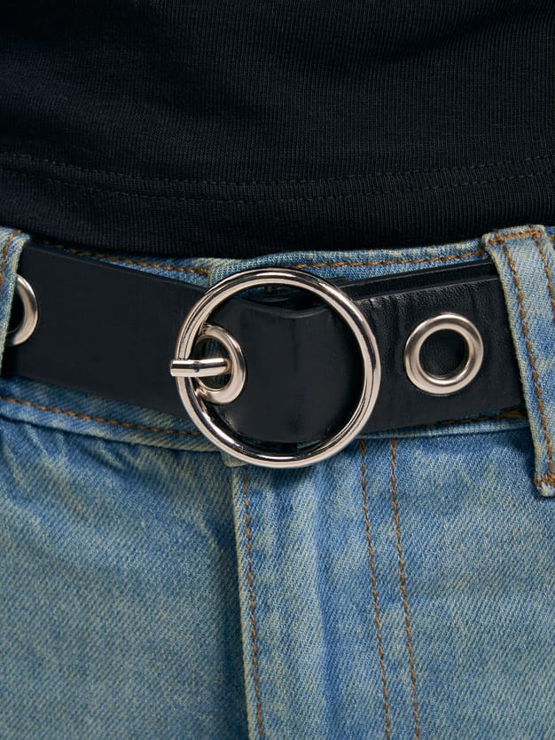 Классический ремень с широкими отверстиями