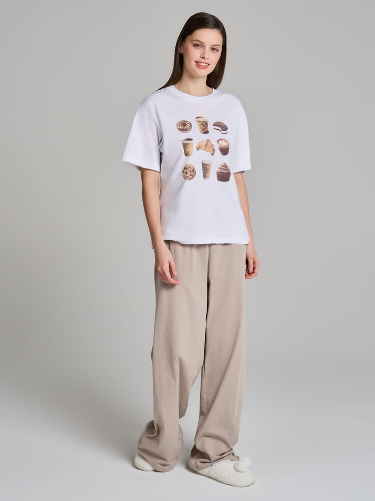 Пижама с принтом и брюками